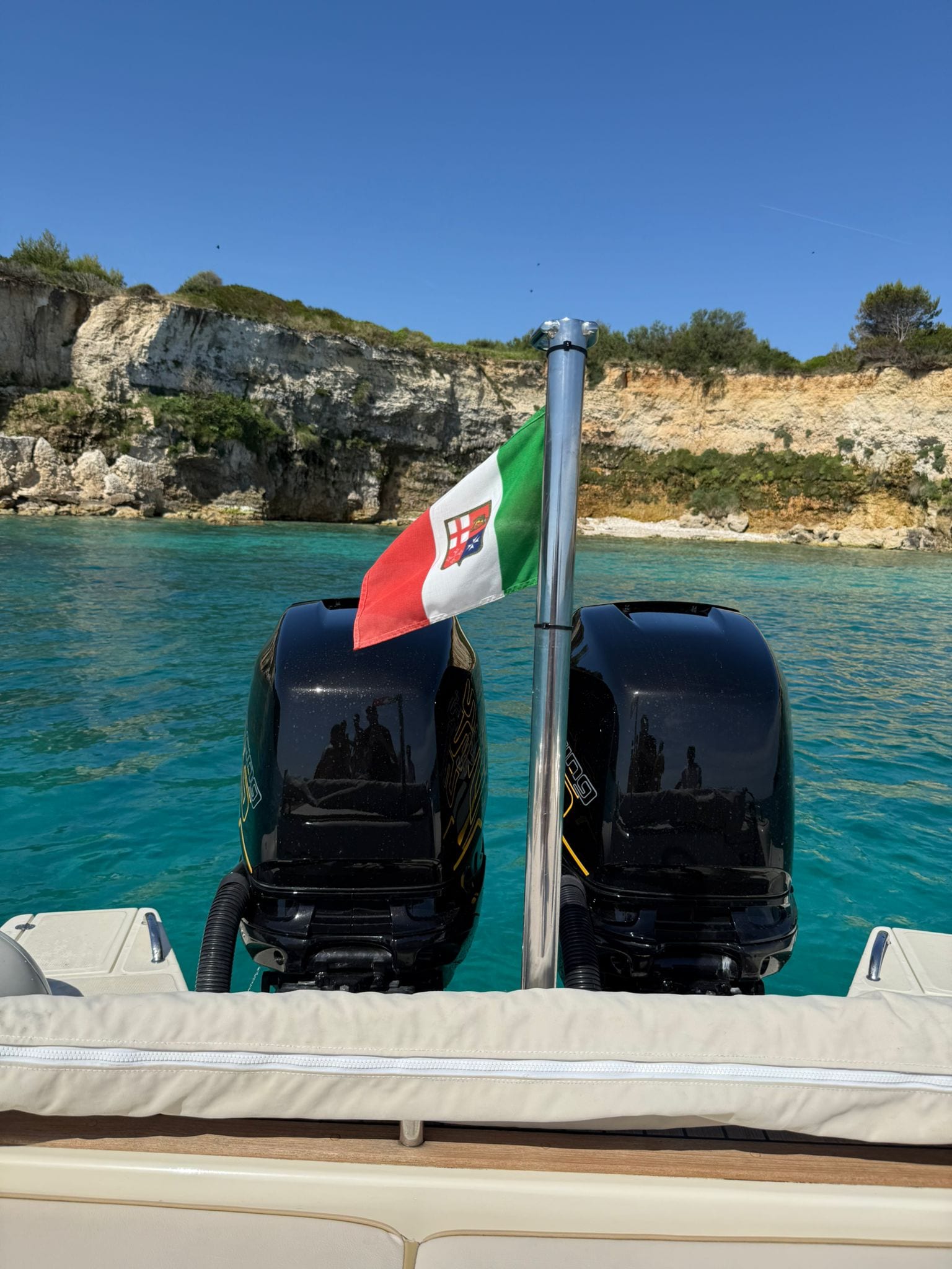 Paesaggio costiero di Otranto visto dal mare, escursione Nord NTO Boat Tours