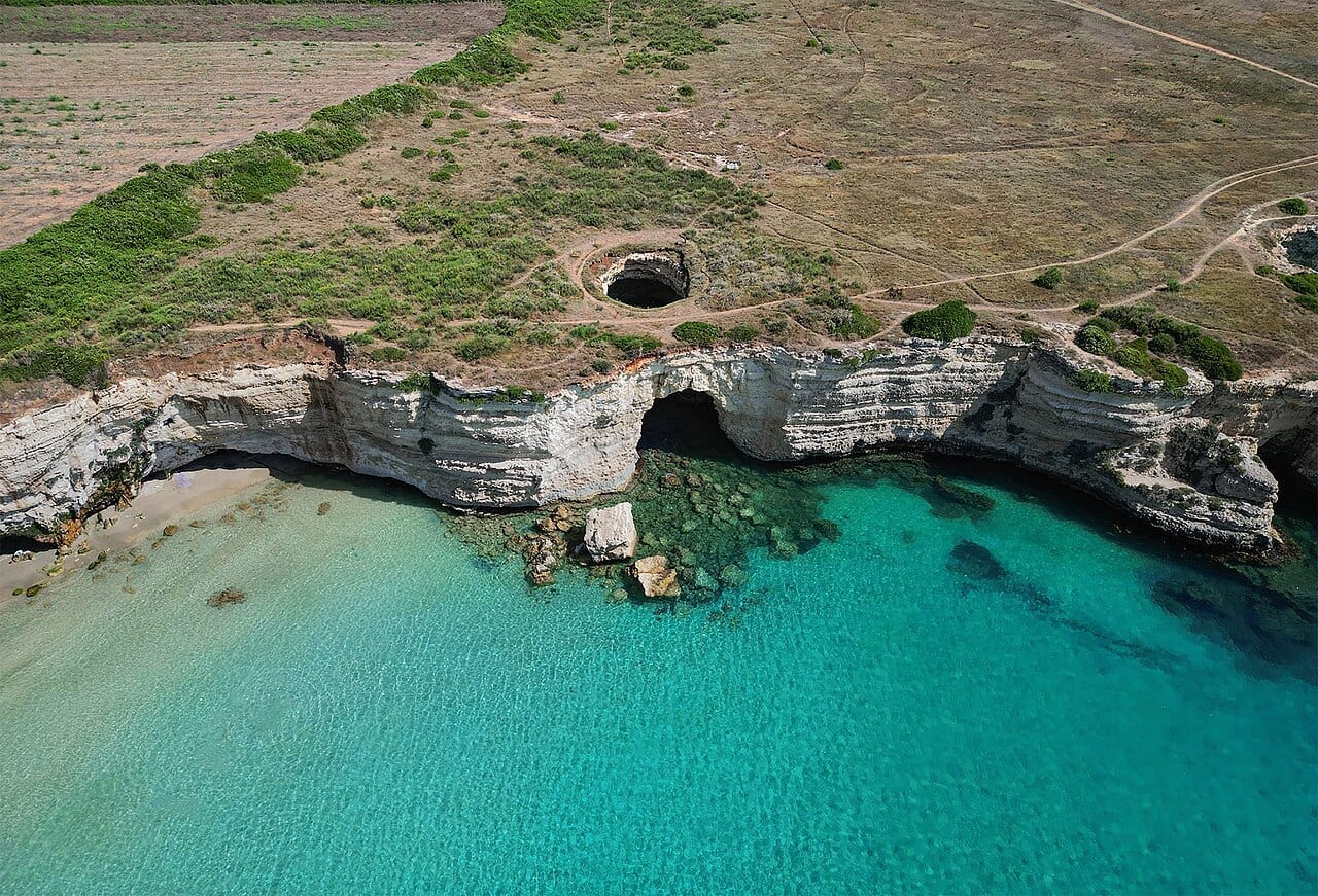 Baia del Mulino d’Acqua: falesie e acqua turchese